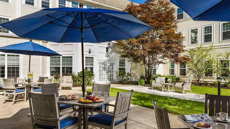 Atria Merrimack Place photo 9