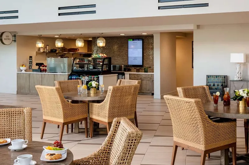 Atria Newport Beach photo 9