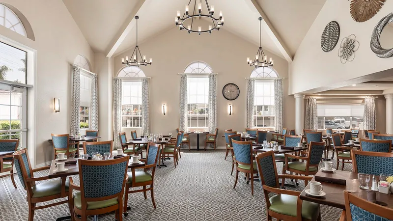 Atria Newport Plaza photo 4