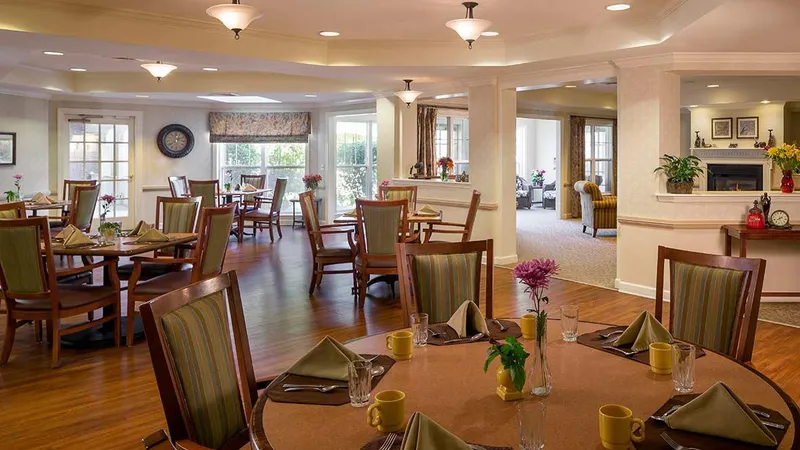 Atria Park of Glen Ellyn photo 3