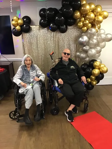 Atria Park of Great Neck photo 8