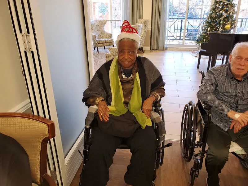 Atria Park of Great Neck photo 9