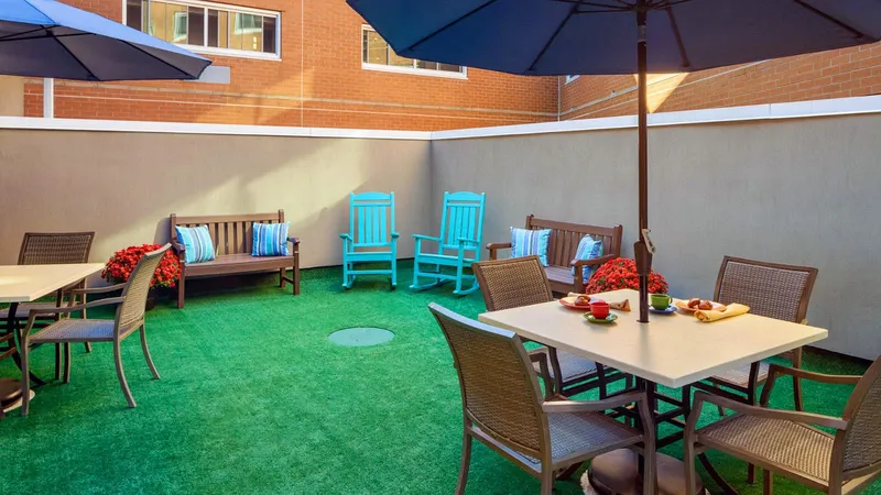 Atria Park of Lynbrook photo 6