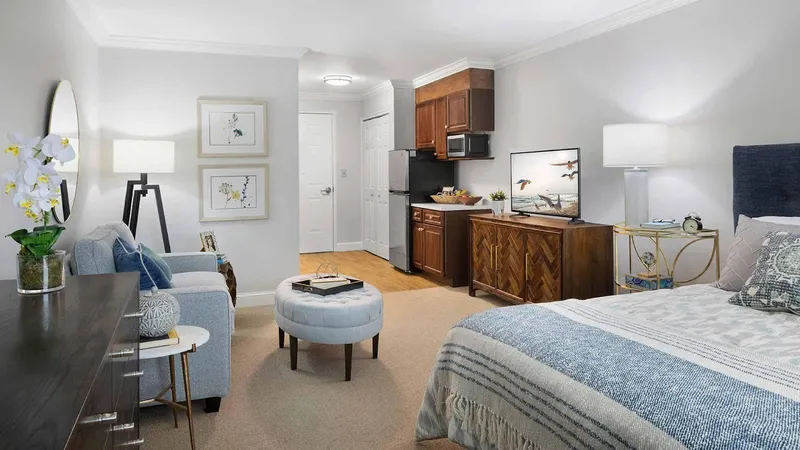 Atria Park of Lynbrook photo 7