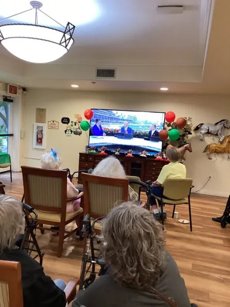 Atria Santa Clarita photo 9