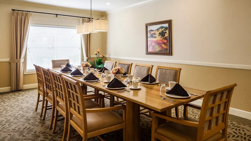 Atria Tamalpais Creek photo 5