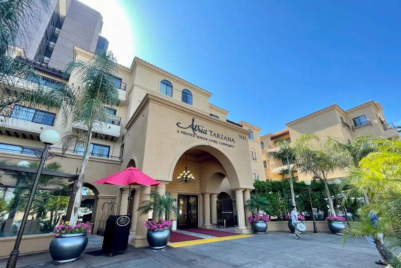 Atria Tarzana photo 2