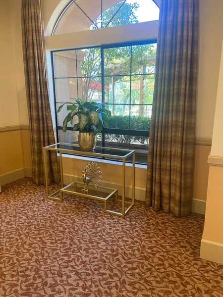 Atria Tarzana photo 7