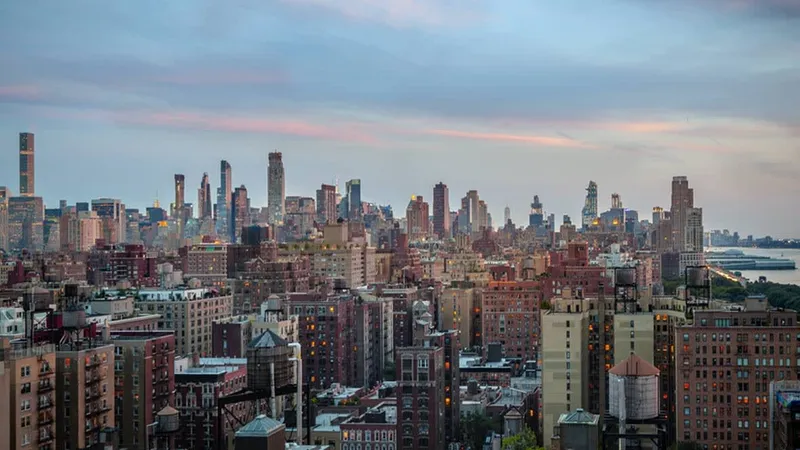 Atria West 86 community amenities in New York, New York