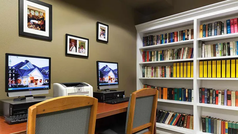 Atria Westchase photo 5