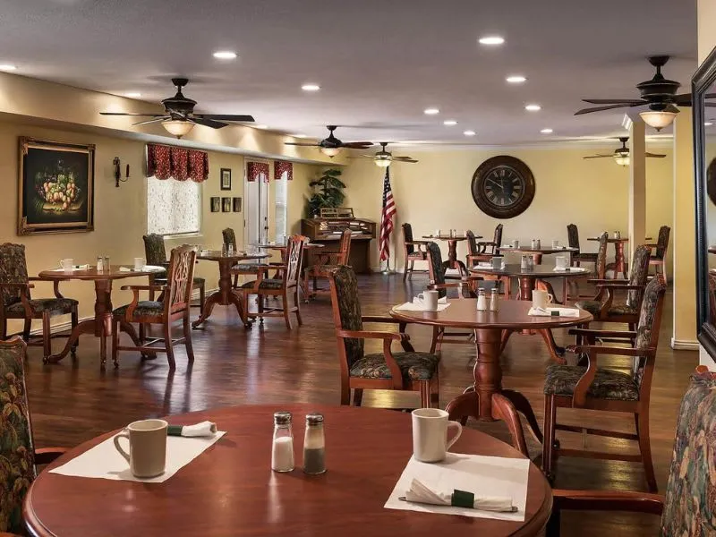 Avista Senior Living Downtown Mesa photo 5