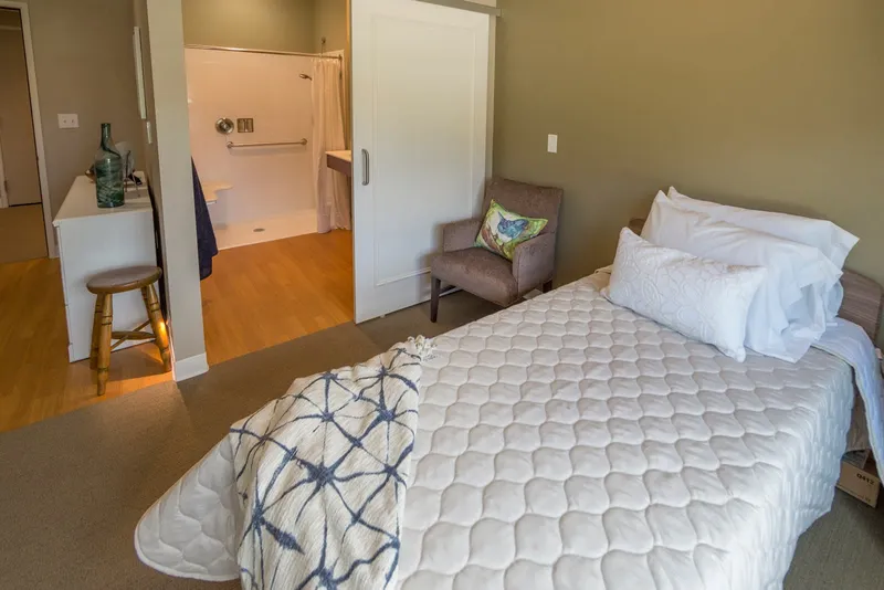 Azura Memory Care of Oak Creek photo 5