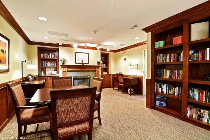 Bailey Pointe Assisted Living at Roxbury Park photo 10