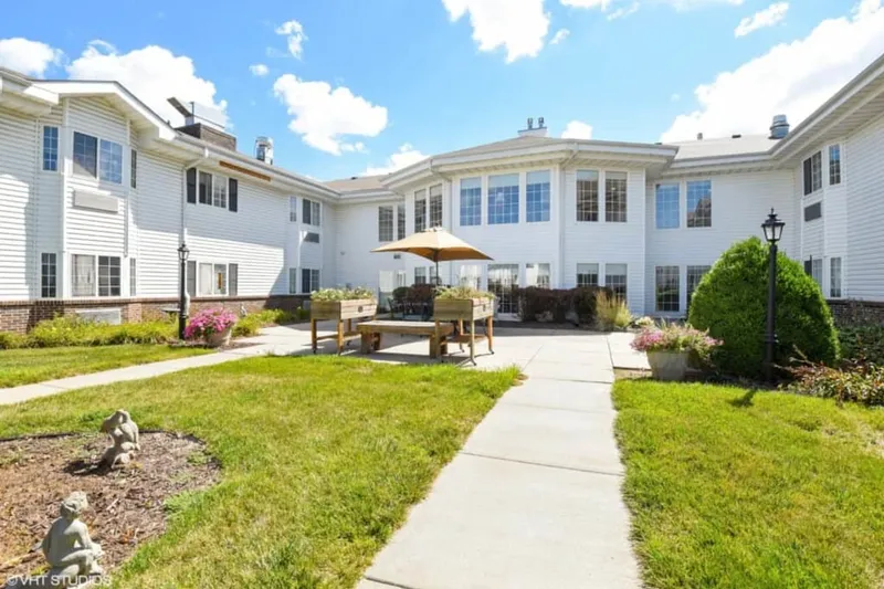 Bailey Pointe Assisted Living at Roxbury Park photo 7