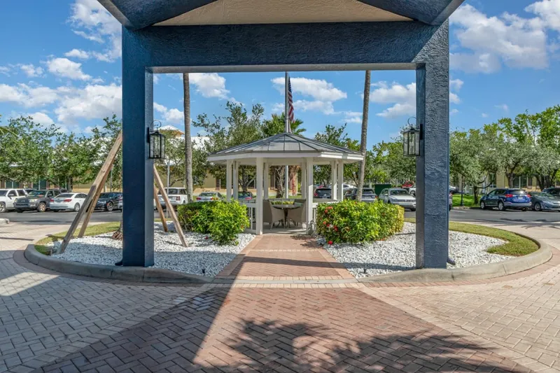 Barrington Terrace of Fort Myers photo 8