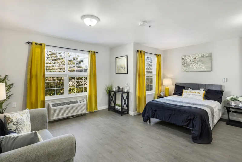 Bellamar Lancaster photo 3