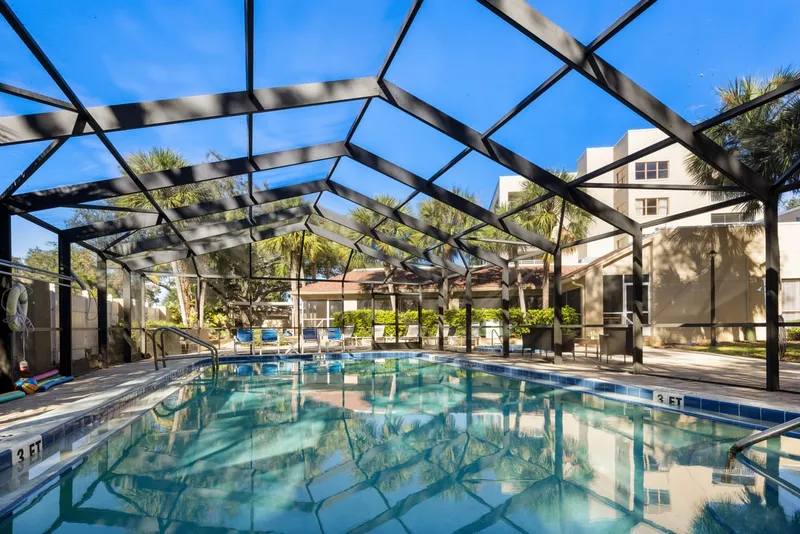 Belleair Towers photo 2