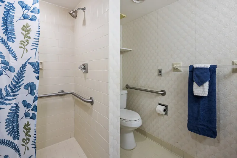 Belleair Towers photo 3