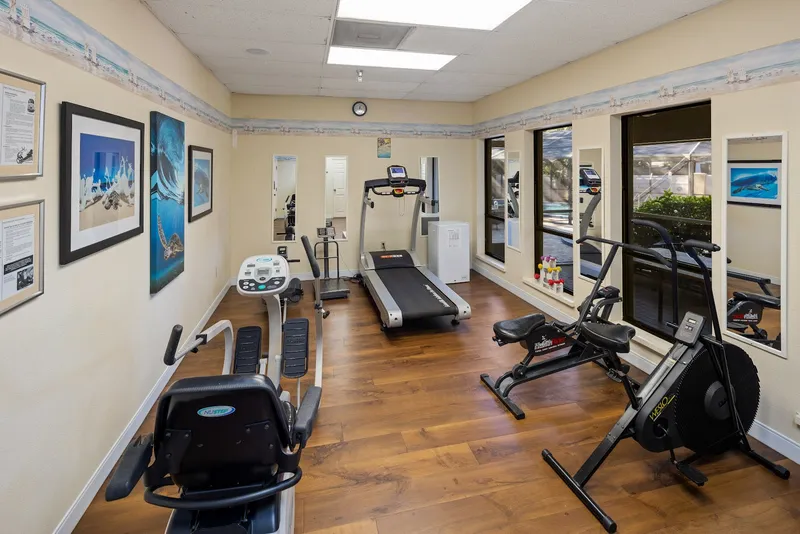 Belleair Towers photo 9