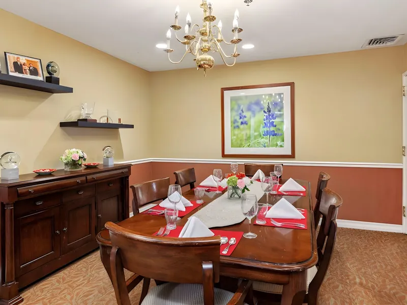 Benchmark Senior Living at Chelmsford Crossings photo 7