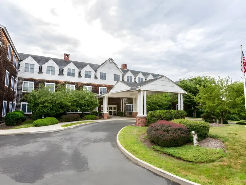 Benchmark Senior Living at Hamden photo 4