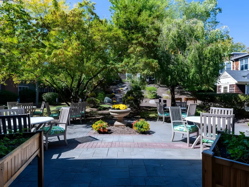 Benchmark Senior Living at Hamden photo 7