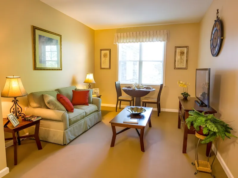 Benchmark Senior Living at Hamden photo 9