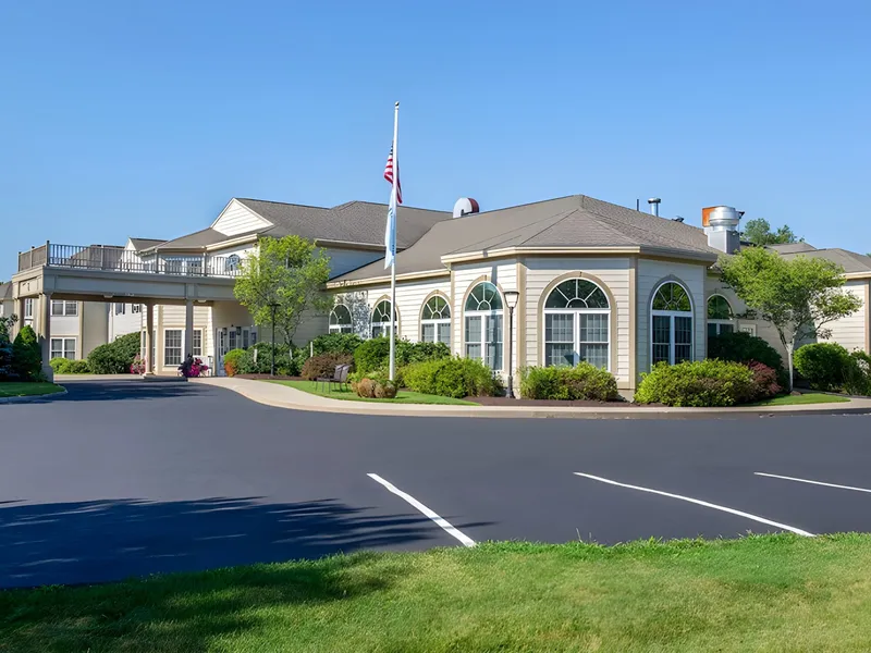 Benchmark Senior Living at Plymouth Crossings photo 9