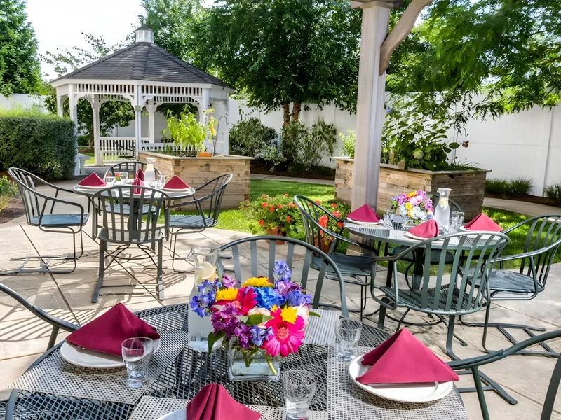 Blenheim-Newport photo 5