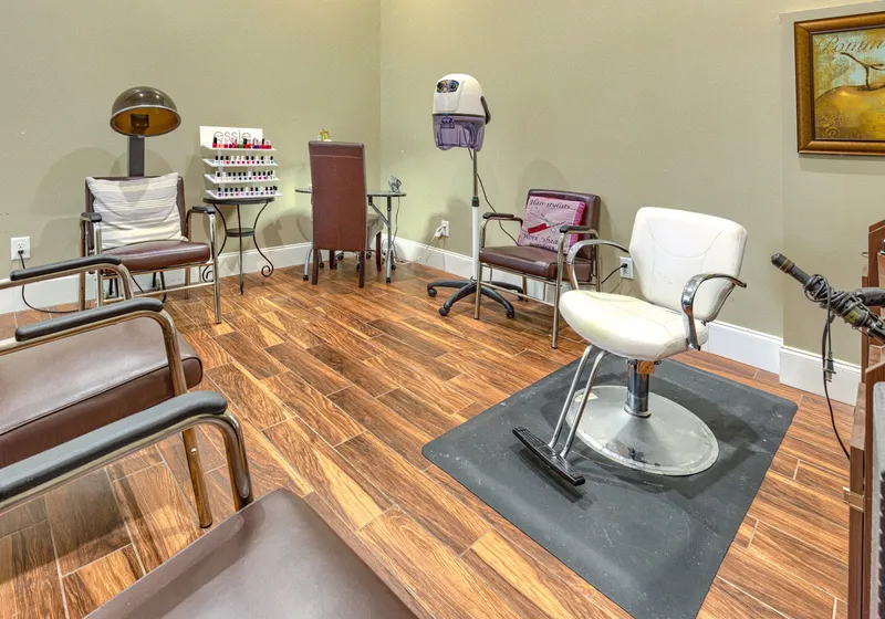 Blue Ridge Assisted Living & Memory Care photo 8