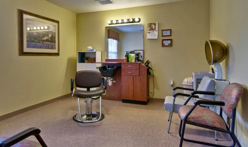 Bradford Court Senior Living photo 5