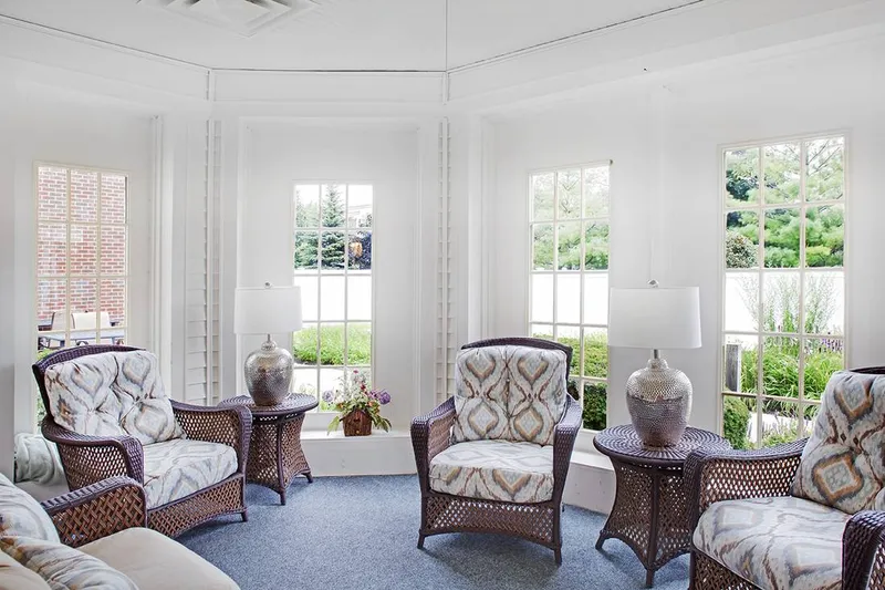 Brighton Gardens of St Charles - senior living in St. Charles, Illinois - photo 8