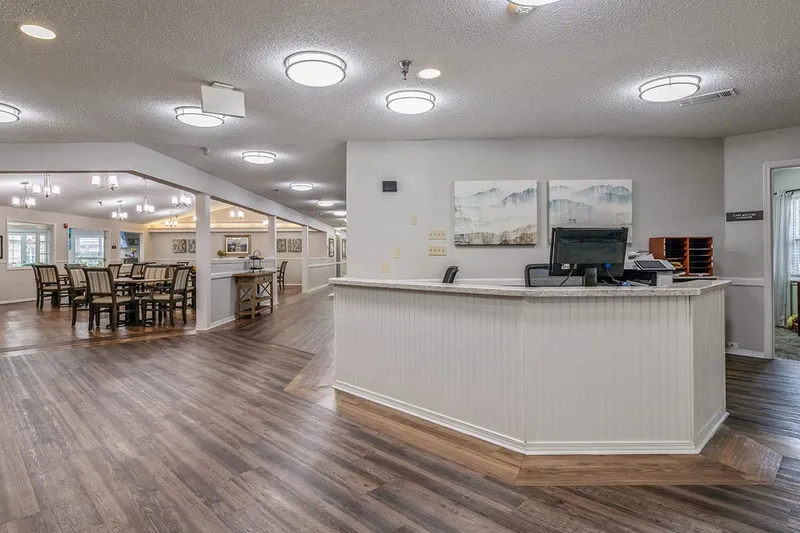 Broadmoor Court photo 2