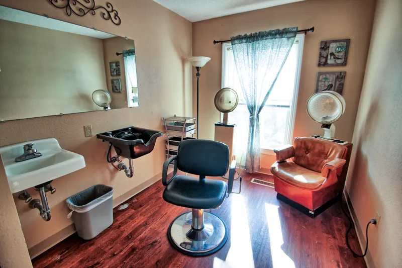 Brookdale East Broad - senior living in Statesville, North Carolina - photo 8