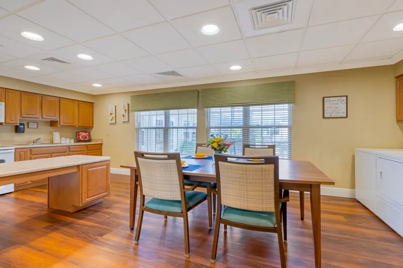 Brookdale East Wichita - senior living in Wichita, Kansas - photo 8