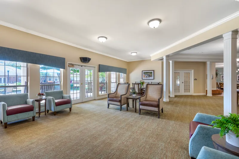 Brookdale Hampton Cove - senior living in Hampton Cove, Alabama - photo 2