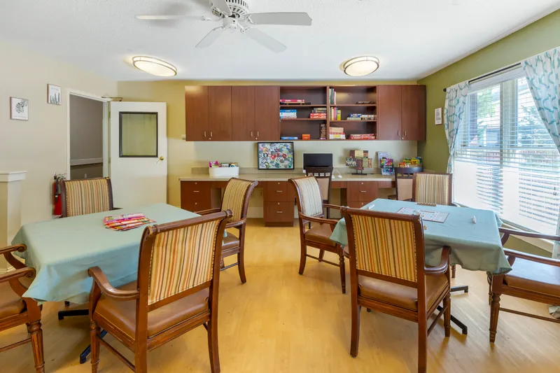 Brookdale High Point - senior living in High Point, North Carolina - photo 3