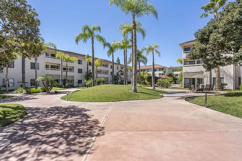 Brookdale Irvine - senior living in Irvine, California - photo 4