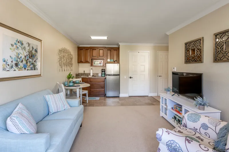 Brookdale Irvine - senior living in Irvine, California - photo 6