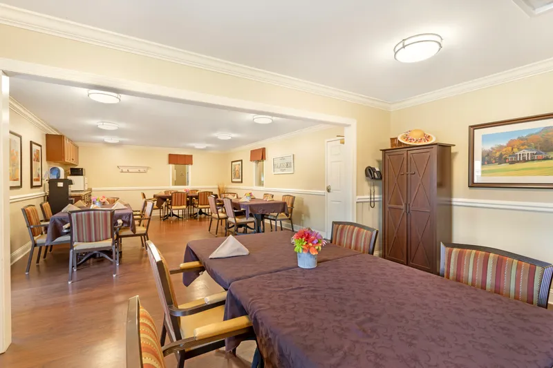 Brookdale Johnson City, TN Assisted Living - senior living in Johnson City, Tennessee - photo 2