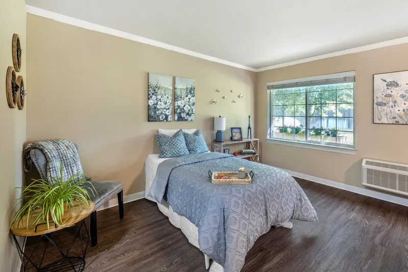 Brookdale Kettleman Lane - senior living in Lodi, California - photo 3