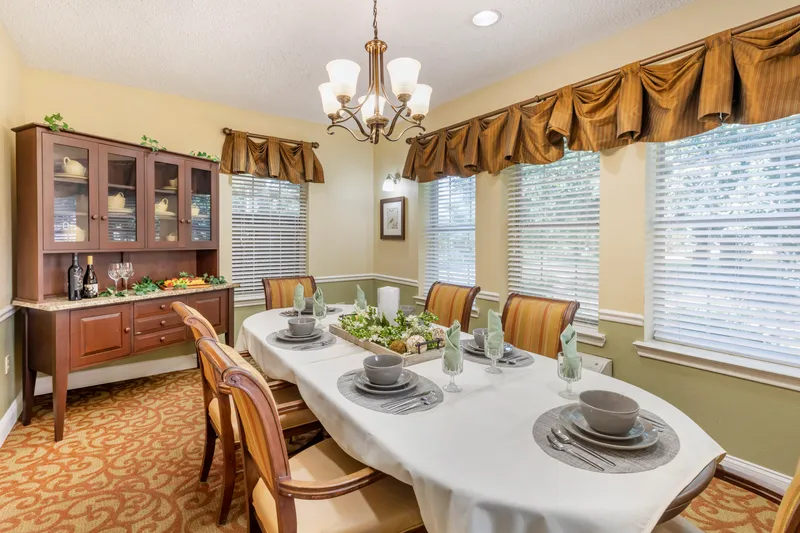 Brookdale Lake Brazos - senior living in Waco, Texas - photo 2