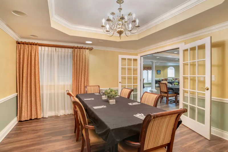 Brookdale Mandeville - senior living in Mandeville, Louisiana - photo 3