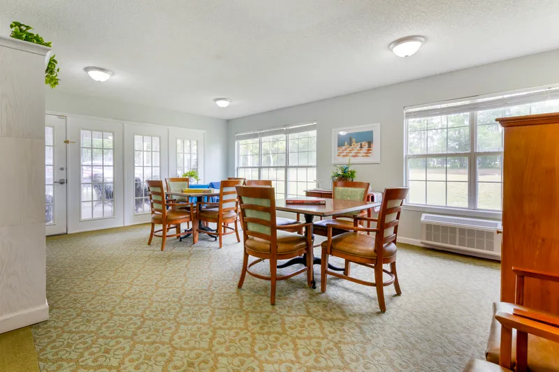 Brookdale Morehead City - senior living in Morehead City, North Carolina - photo 3
