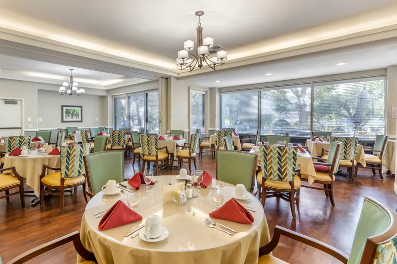 Brookdale Nohl Ranch - senior living in Anaheim, California - photo 2