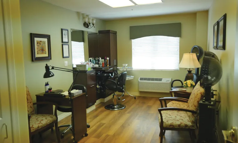 Brookdale North Glendale - senior living in Glendale, Arizona - photo 5