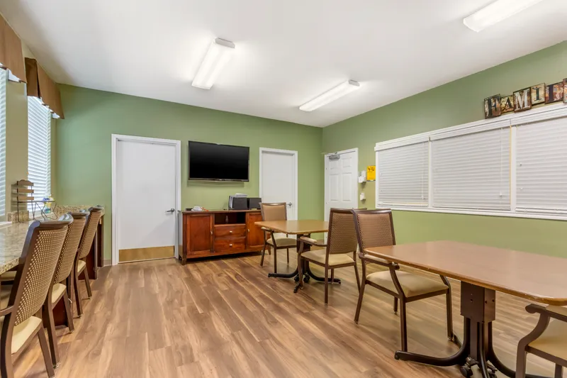 Brookdale Oakwell - senior living in San Antonio, Texas - photo 3