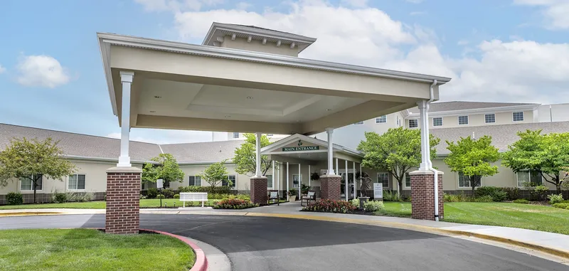 Brookdale Overland Park - senior living in Overland Park, Kansas - photo 2