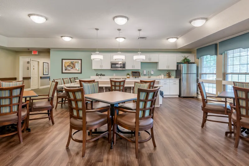 Brookdale Peachtree - senior living in Statesville, North Carolina - photo 2