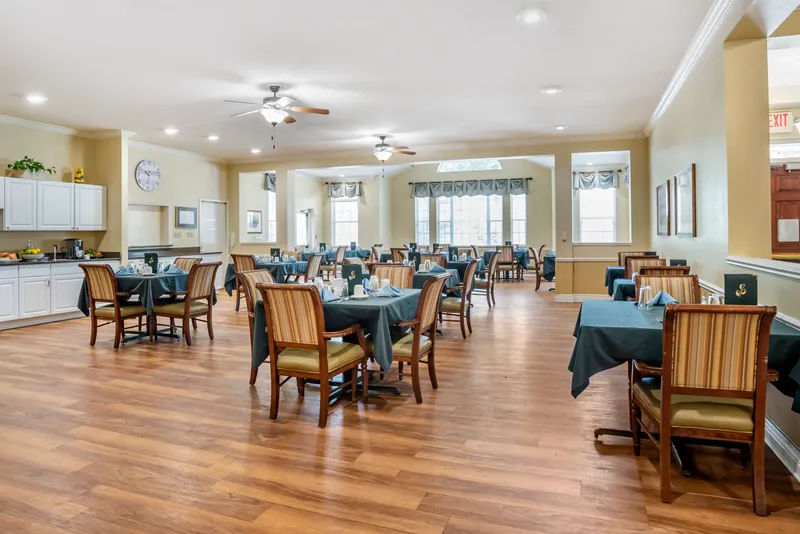 Brookdale Pensacola - senior living in Pensacola, Florida - photo 3
